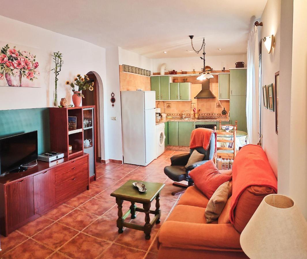 Apartamentos Maria Competa Exterior photo